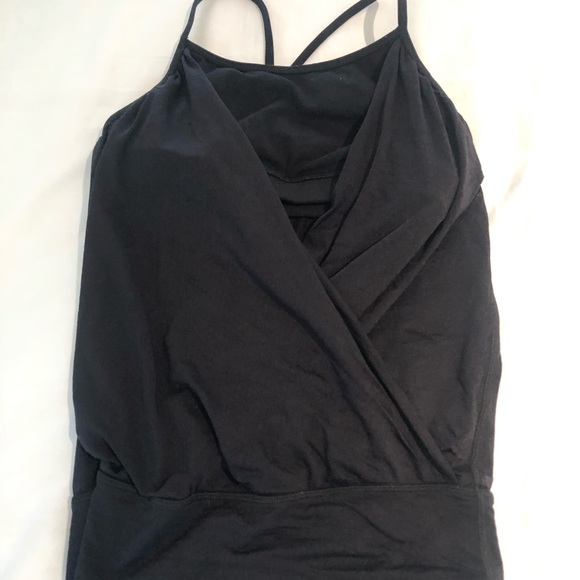 Black workout tank with built in bra - Picture 2 of 5